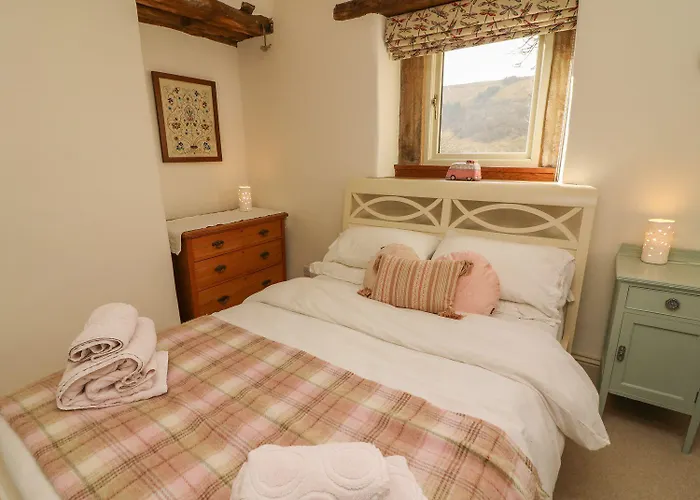 Litton Hall Barn بيت للعطل